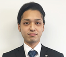 営業担当　内海